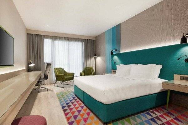 Economy Room, 1 King Bed - Complimentary Transfer to La Mer Beach, Dubai Mall / Burj Khalifa Metro Station