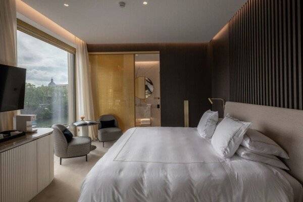 Prestige Double Room with View