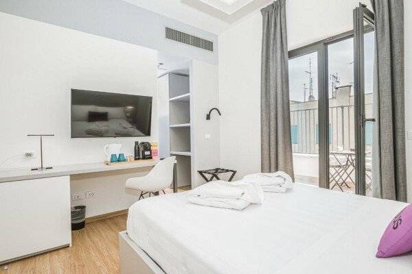 Deluxe Double Room with Balcony