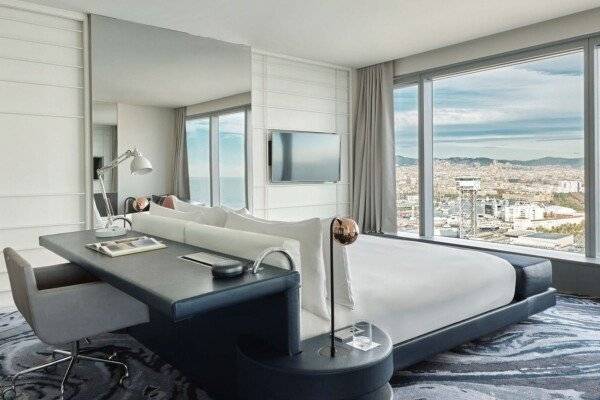 Marvelous, Suite, 1 King, Seafront, Balcony