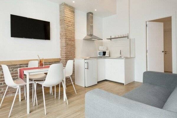 Apartment (4 Adults)