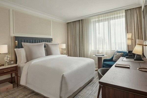 Superior Room with exclusive access to Cadogan private gardens