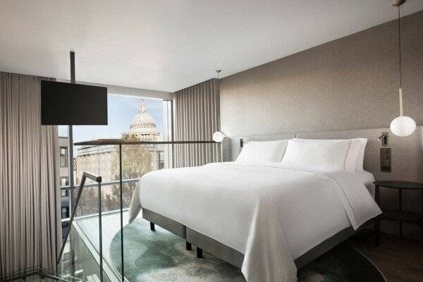 St Paul's Duplex Suite - City View