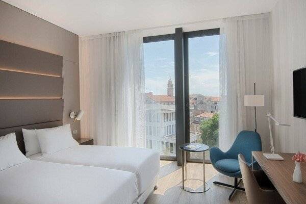 Superior Double or Twin Room with City View