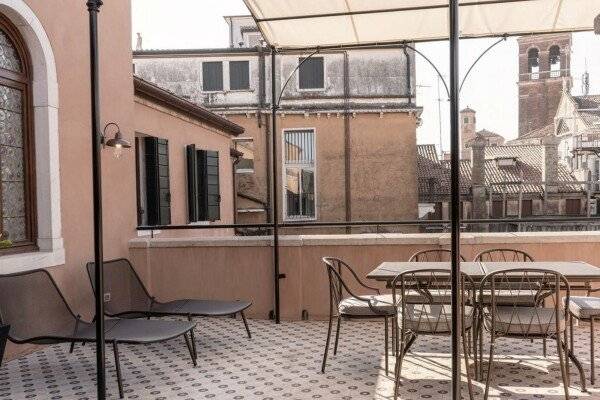 Apartment with Terrace