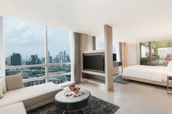 Pathumwan Terrace Suite