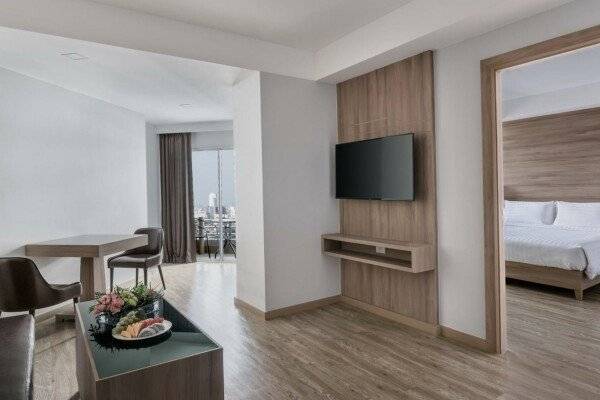 Grand One Bedroom Suite