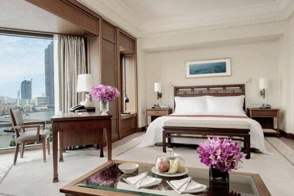 Grand Deluxe King Room