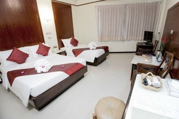 Deluxe Double or Twin Room