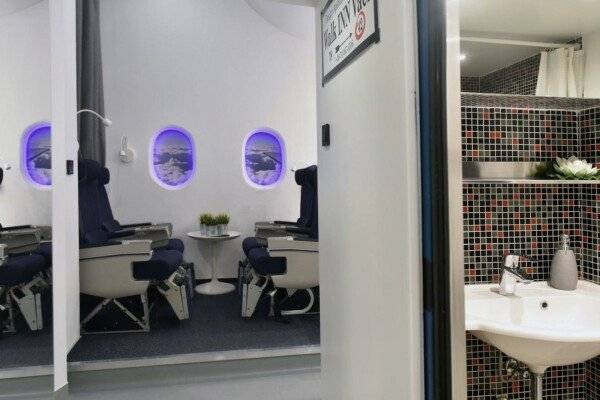 Studio Apartment Airplane Design