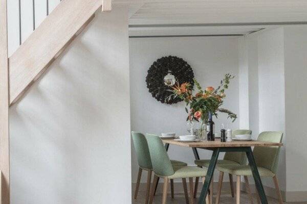 One-Bedroom Mezzanine Apartment 