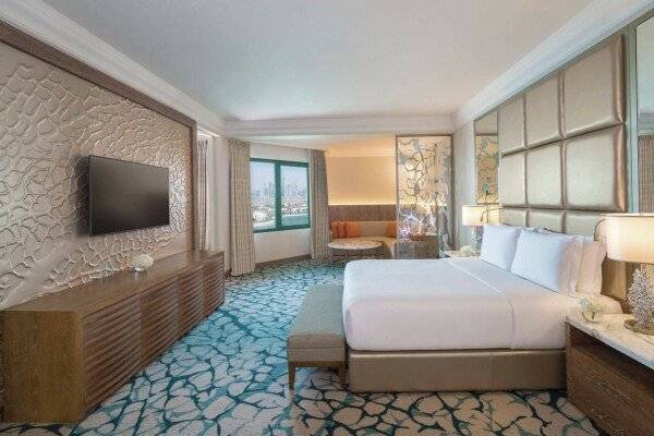 Regal Suite - Full board and Extraordinary Inclusions