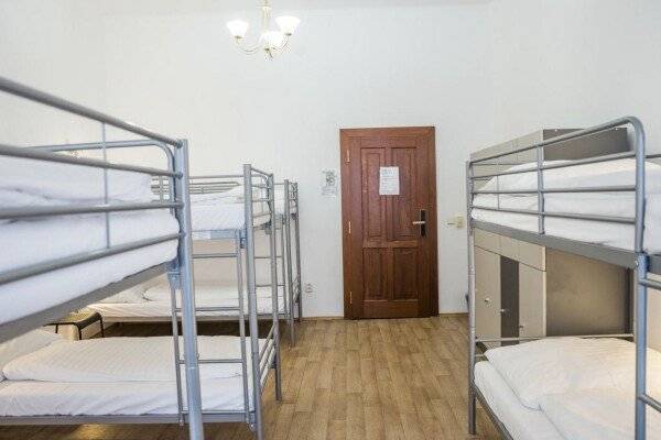 8-Bed Mixed Dormitory Room