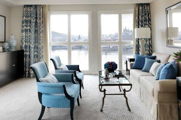 Suite with River View