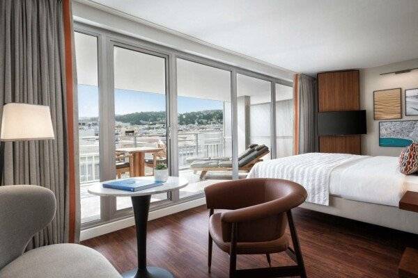 Executive room with City view, King bed