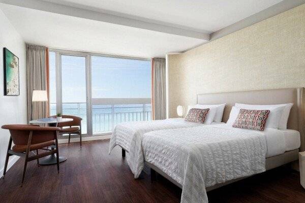 Deluxe room with Sea view, Twin Bed