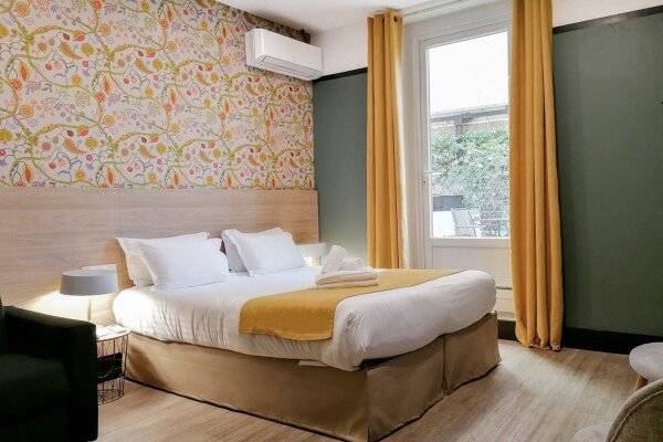 Superior Double Room with Balcony