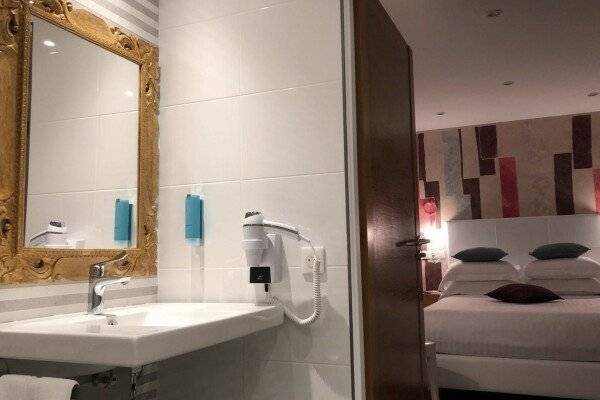 Double Room - Disability Access (without Hot Tub)