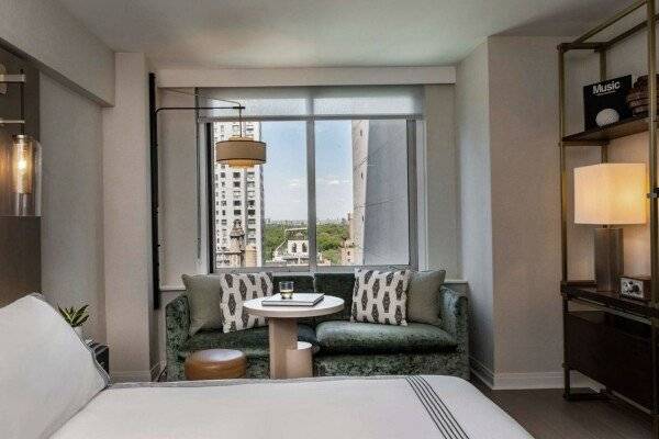 King Room with Park View - High Floor