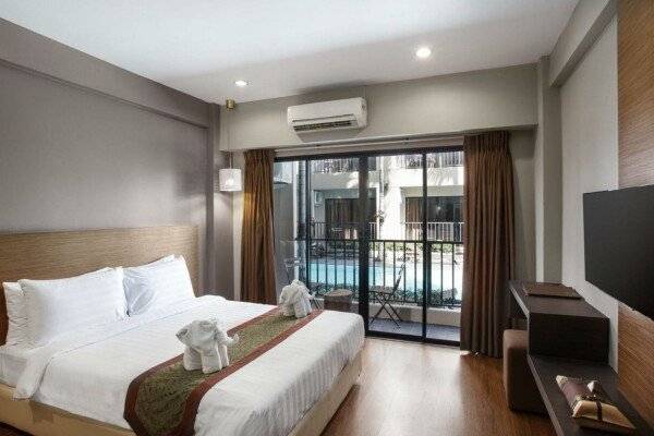 Deluxe Double or Twin Room with Pool Access - No Airport Transfer