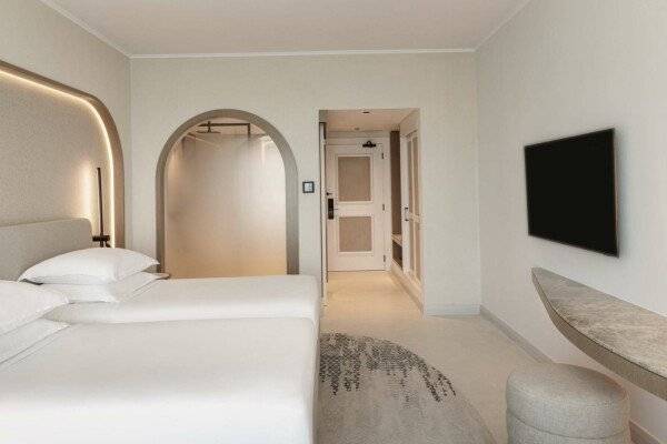 Deluxe Twin Room - JBR View, Private beach Access