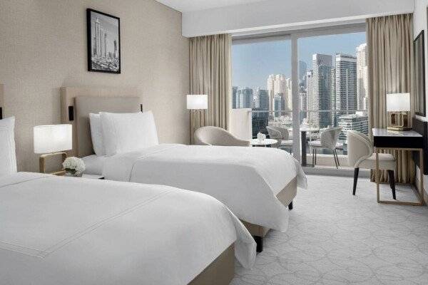 Deluxe Marina View Room, Twin Beds, Including direct access to Dubai Marina Mall & Marina Walk