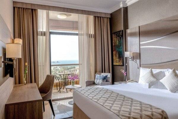 Premium Suite with Sea View with Free Shuttle Beach & Mall Transfer