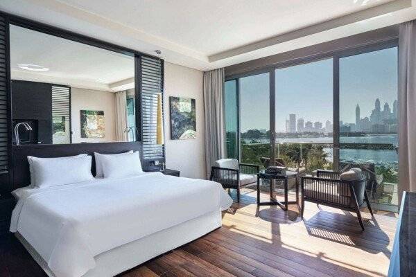 Deluxe Room with Sea View