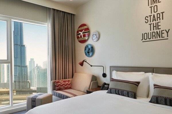 Rover Room Burj View - Free Shuttle Bus To The Beach & Dubai Mall