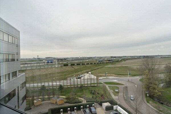 King Room with Airport View