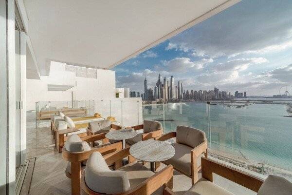 2 BED | Penthouse w/Pool