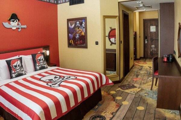 Pirate Themed Room with Complimentary Park Access, Breakfast, Creative Workshops, In-Room Treasure Hunt and Kids Activities