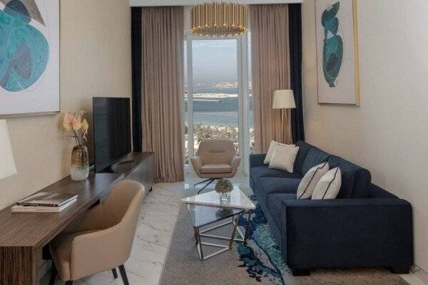 One-Bedroom Apartment with Sea View