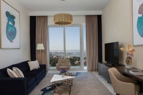 Superior One-Bedroom Apartment with Sea View