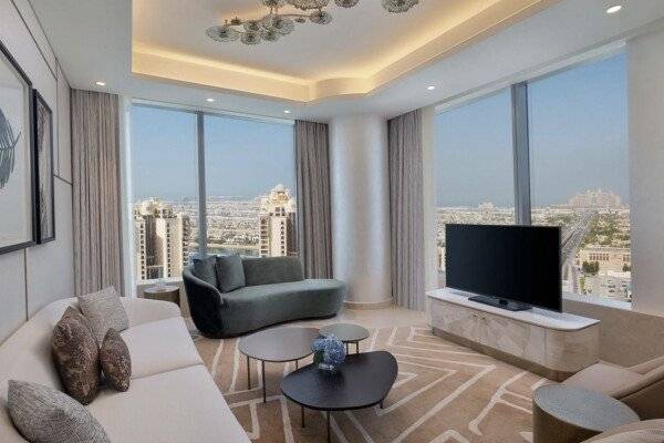 Astor suite with 1 King, Sea view