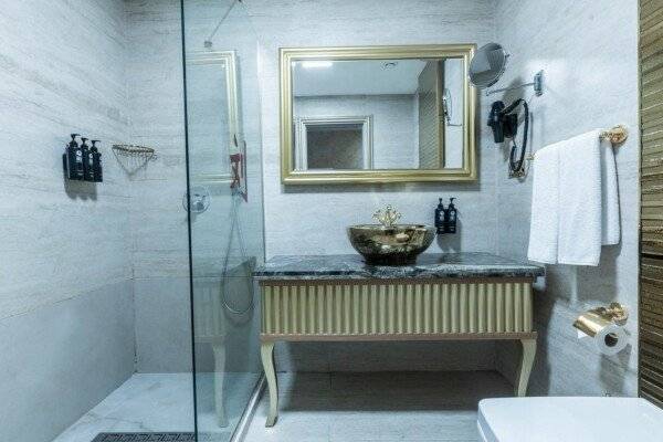 Standard Room with Jetted Tub