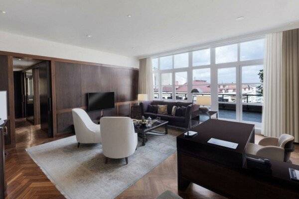 Executive Suite