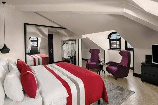 Penthouse Room